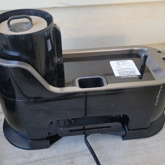 Shark RV1001AE IQ Robot Self-Empty XL, Robot Vacuum with IQ Navigation - Picture 6 of 15